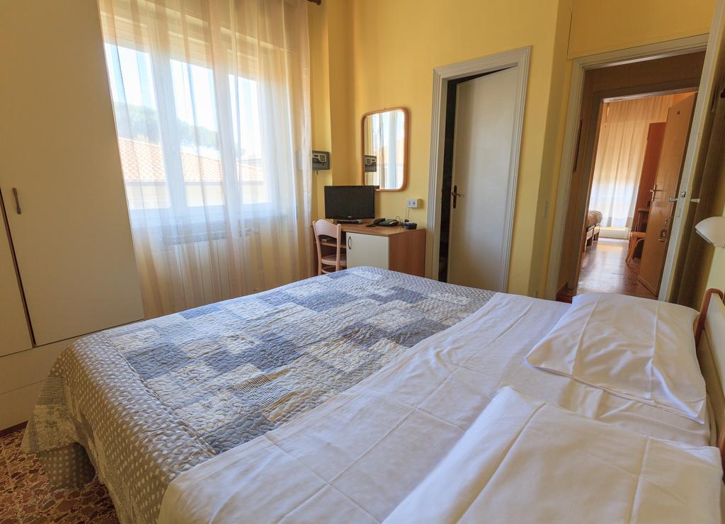 Hotel Il 9 Camaiore Exterior photo